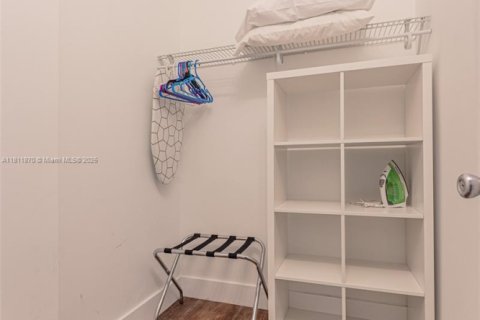 Купить коммерческую недвижимость в Майами, Флорида 170.94м2, № 1996881 - фото 23