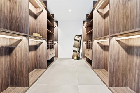 Copropriété à louer à Hallandale Beach, Floride: 3 chambres, 236.44 m2 № 1980528 - photo 20