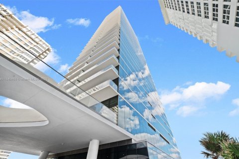 Copropriété à louer à Hallandale Beach, Floride: 3 chambres, 236.44 m2 № 1980528 - photo 29