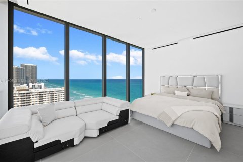 Copropriété à louer à Hallandale Beach, Floride: 3 chambres, 236.44 m2 № 1980528 - photo 14