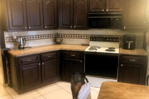 Villa ou maison à vendre à Davie, Floride: 4 chambres, 200.11 m2 № 2387816 - photo 5
