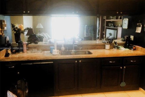 Villa ou maison à vendre à Davie, Floride: 4 chambres, 200.11 m2 № 2387816 - photo 6