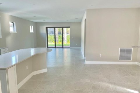 Casa en alquiler en Sarasota, Florida, 3 dormitorios, 195.37 m2 № 1791234 - foto 2