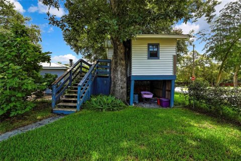 House in Dade City, Florida 4 bedrooms, 199.55 sq.m. № 1823000 - photo 6