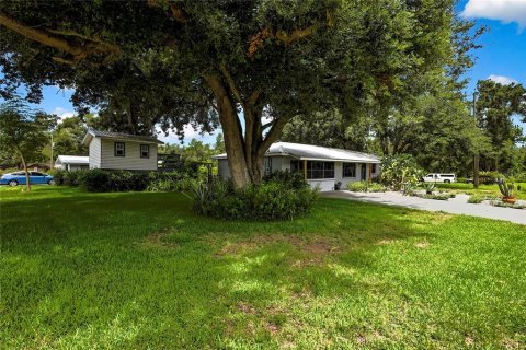 House in Dade City, Florida 4 bedrooms, 199.55 sq.m. № 1823000 - photo 9