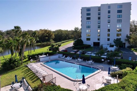 Condo in Belleair, Florida, 2 bedrooms  № 1552517 - photo 14