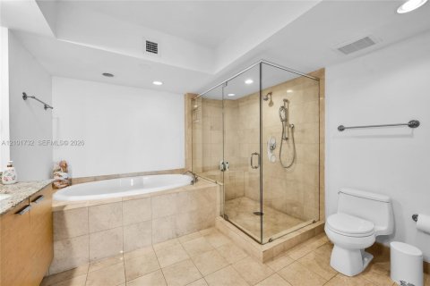 Copropriété à louer à Hallandale Beach, Floride: 3 chambres, 161 m2 № 2407168 - photo 20