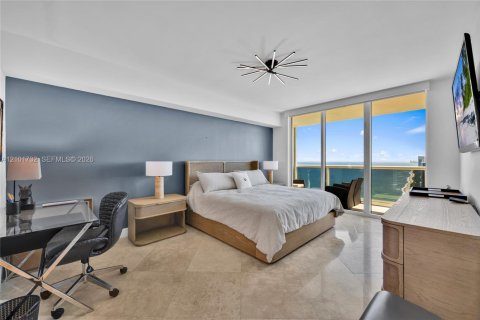 Copropriété à louer à Hallandale Beach, Floride: 3 chambres, 161 m2 № 2407168 - photo 5