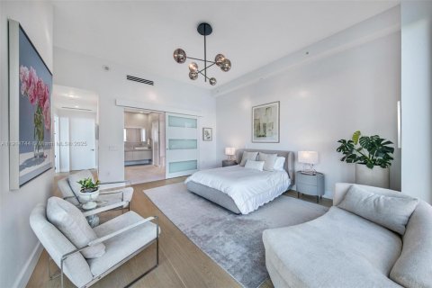 Copropriété à vendre à Miami, Floride: 2 chambres, 189.15 m2 № 1974342 - photo 15