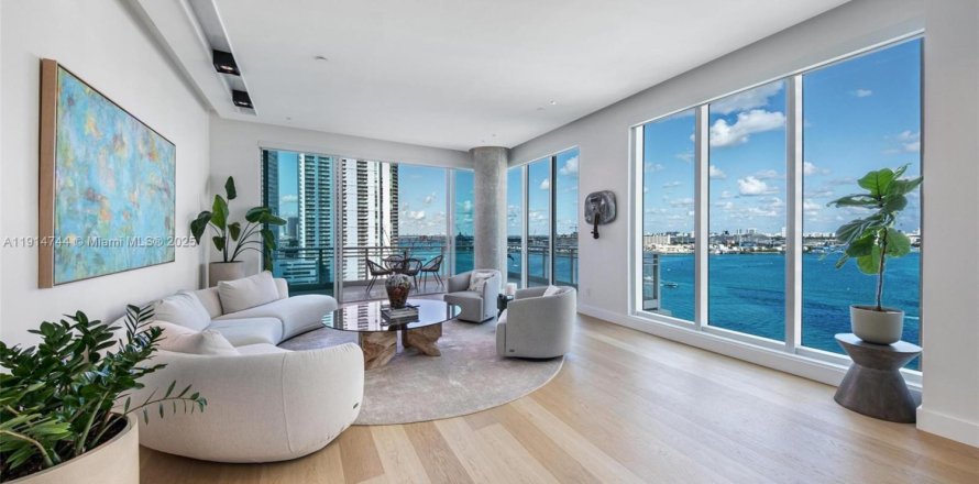 Condo à Miami, Floride, 2 chambres  № 1974342