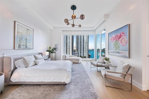 Copropriété à vendre à Miami, Floride: 2 chambres, 189.15 m2 № 1974342 - photo 13