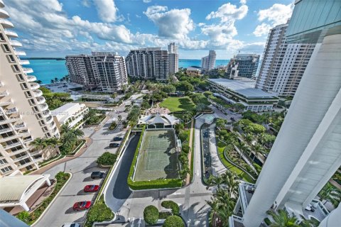 Copropriété à vendre à Miami, Floride: 2 chambres, 189.15 m2 № 1974342 - photo 26