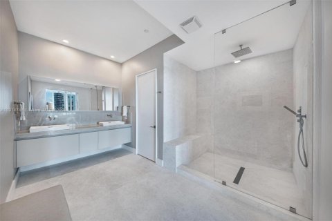 Copropriété à vendre à Miami, Floride: 2 chambres, 189.15 m2 № 1974342 - photo 16
