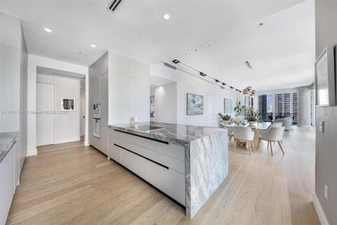 Copropriété à vendre à Miami, Floride: 2 chambres, 189.15 m2 № 1974342 - photo 2