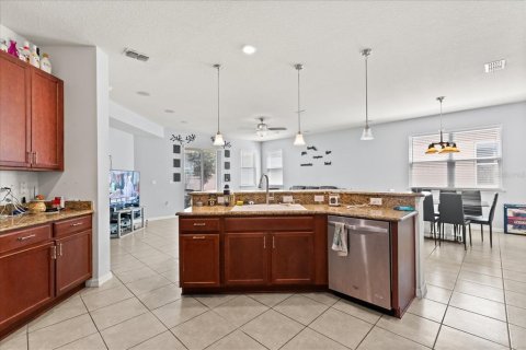 Villa ou maison à vendre à Sanford, Floride: 4 chambres, 242.2 m2 № 2143862 - photo 7