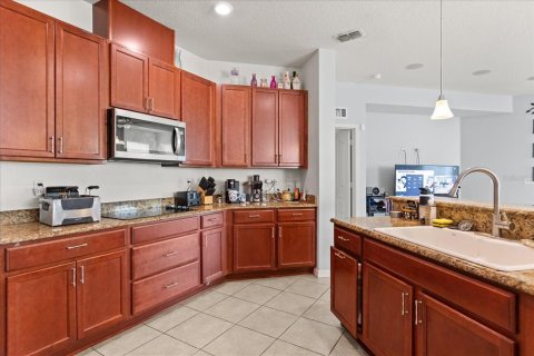 Villa ou maison à vendre à Sanford, Floride: 4 chambres, 242.2 m2 № 2143862 - photo 10