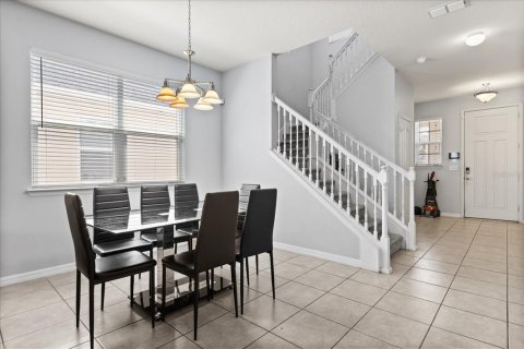 Villa ou maison à vendre à Sanford, Floride: 4 chambres, 242.2 m2 № 2143862 - photo 5