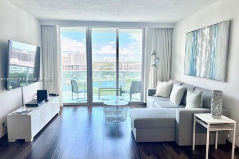 Condo in Hollywood, Florida, 2 bedrooms  № 2082669