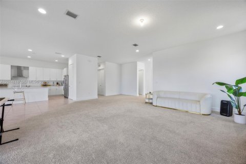 House in Ave Maria, Florida 2 bedrooms № 2076209 - photo 8
