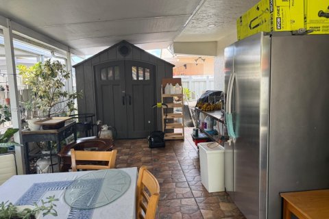 Villa ou maison à vendre à Hialeah, Floride: 3 chambres, 131.55 m2 № 1869978 - photo 2