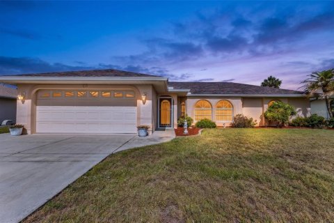 Casa en Punta Gorda, Florida 3 dormitorios, 148.74 m2 № 2121353