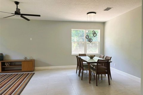 Villa ou maison à louer à Haines City, Floride: 4 chambres, 262.36 m2 № 2291436 - photo 8