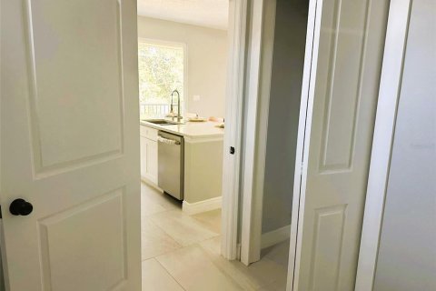 Villa ou maison à louer à Haines City, Floride: 4 chambres, 262.36 m2 № 2291436 - photo 16