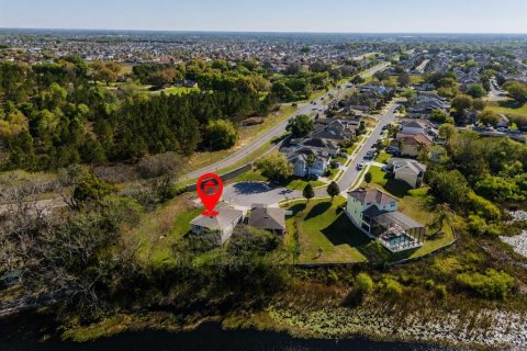 Villa ou maison à louer à Haines City, Floride: 4 chambres, 262.36 m2 № 2291436 - photo 2