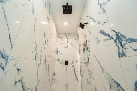 Villa ou maison à vendre à Tampa, Floride: 4 chambres, 311.41 m2 № 2111766 - photo 24