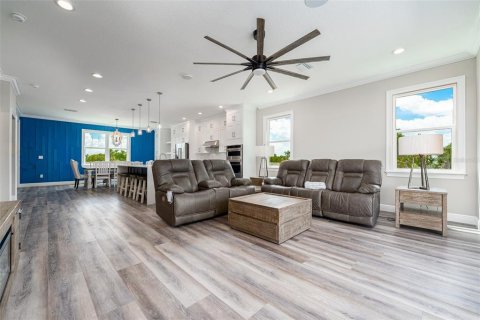 Villa ou maison à vendre à Tampa, Floride: 4 chambres, 311.41 m2 № 2111766 - photo 6