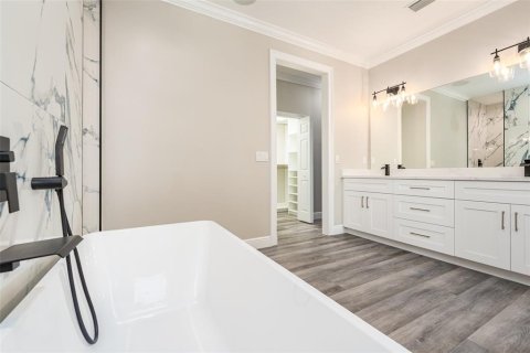 Villa ou maison à vendre à Tampa, Floride: 4 chambres, 311.41 m2 № 2111766 - photo 25