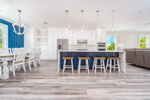 Villa ou maison à vendre à Tampa, Floride: 4 chambres, 311.41 m2 № 2111766 - photo 8
