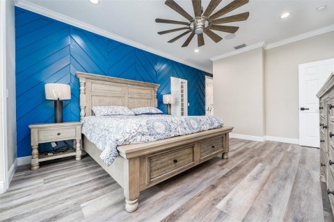 Villa ou maison à vendre à Tampa, Floride: 4 chambres, 311.41 m2 № 2111766 - photo 17