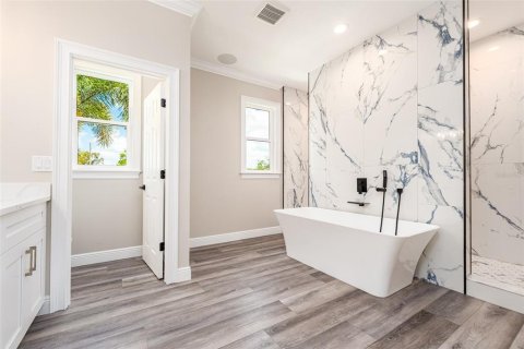 Villa ou maison à vendre à Tampa, Floride: 4 chambres, 311.41 m2 № 2111766 - photo 22