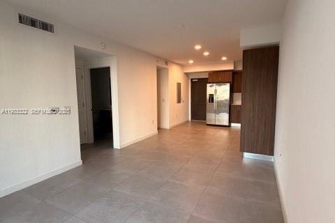 Снять в аренду виллу или дом в Майами, Флорида 1 спальня, № 1991201 - фото 5