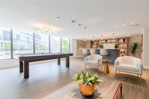 Снять в аренду виллу или дом в Майами, Флорида 1 спальня, № 1991201 - фото 22