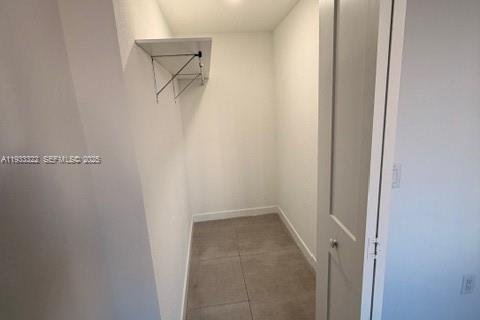 Снять в аренду виллу или дом в Майами, Флорида 1 спальня, № 1991201 - фото 4