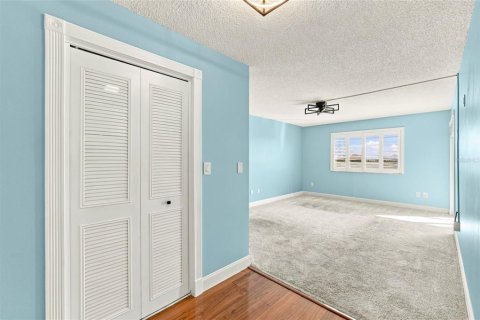 Copropriété à vendre à Clearwater, Floride: 2 chambres, 102.19 m2 № 2342383 - photo 16