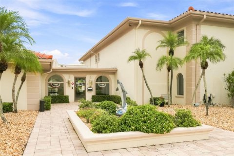 Copropriété à vendre à Clearwater, Floride: 2 chambres, 102.19 m2 № 2342383 - photo 22