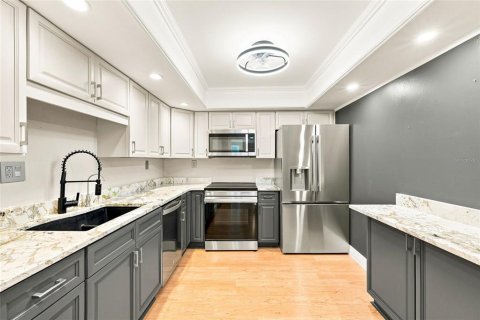 Copropriété à vendre à Clearwater, Floride: 2 chambres, 102.19 m2 № 2342383 - photo 2