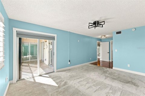 Copropriété à vendre à Clearwater, Floride: 2 chambres, 102.19 m2 № 2342383 - photo 18