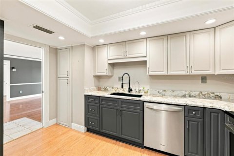 Copropriété à vendre à Clearwater, Floride: 2 chambres, 102.19 m2 № 2342383 - photo 11
