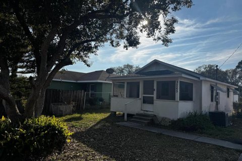 Villa ou maison à vendre à Winter Haven, Floride: 2 chambres, 65.77 m2 № 1628578 - photo 1