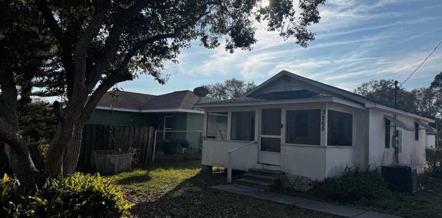 Villa ou maison à Winter Haven, Floride 2 chambres, 65.77 m2 № 1628578