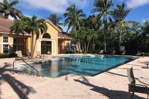 Condo in Hypoluxo, Florida, 3 bedrooms № 2401230 - photo 15