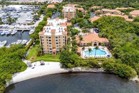 Condo in Hypoluxo, Florida, 3 bedrooms № 2401230 - photo 19