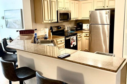 Condo in Hypoluxo, Florida, 3 bedrooms № 2401230 - photo 4