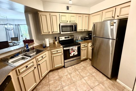 Condo in Hypoluxo, Florida, 3 bedrooms № 2401230 - photo 2