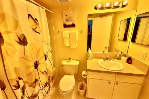 Condo in Hypoluxo, Florida, 3 bedrooms № 2401230 - photo 10