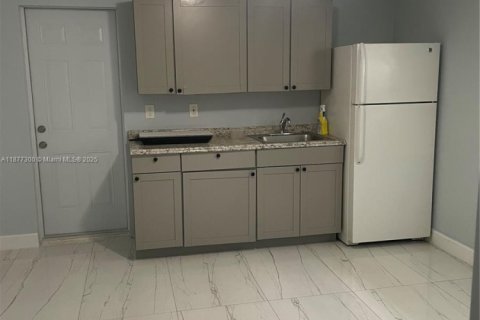 Villa ou maison à Miami, Floride 2 chambres, 60.67 m2 № 1929224